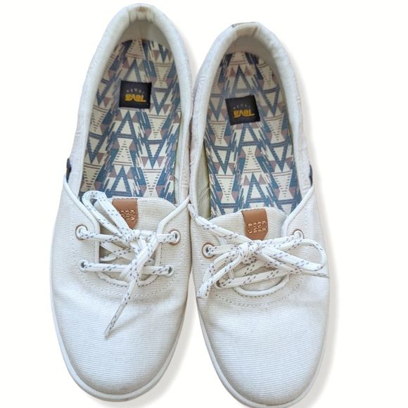 Teva Willow Slip on women's sz 7.5 fits like a wide 38.5 excellent condition - Picture 2 of 12